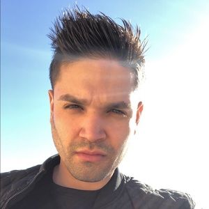 Meet your Posher, Rene